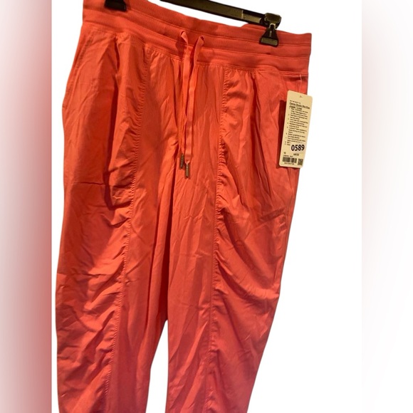 NWT Lululemon dance studio MR joggers Size 10 - Picture 4 of 5